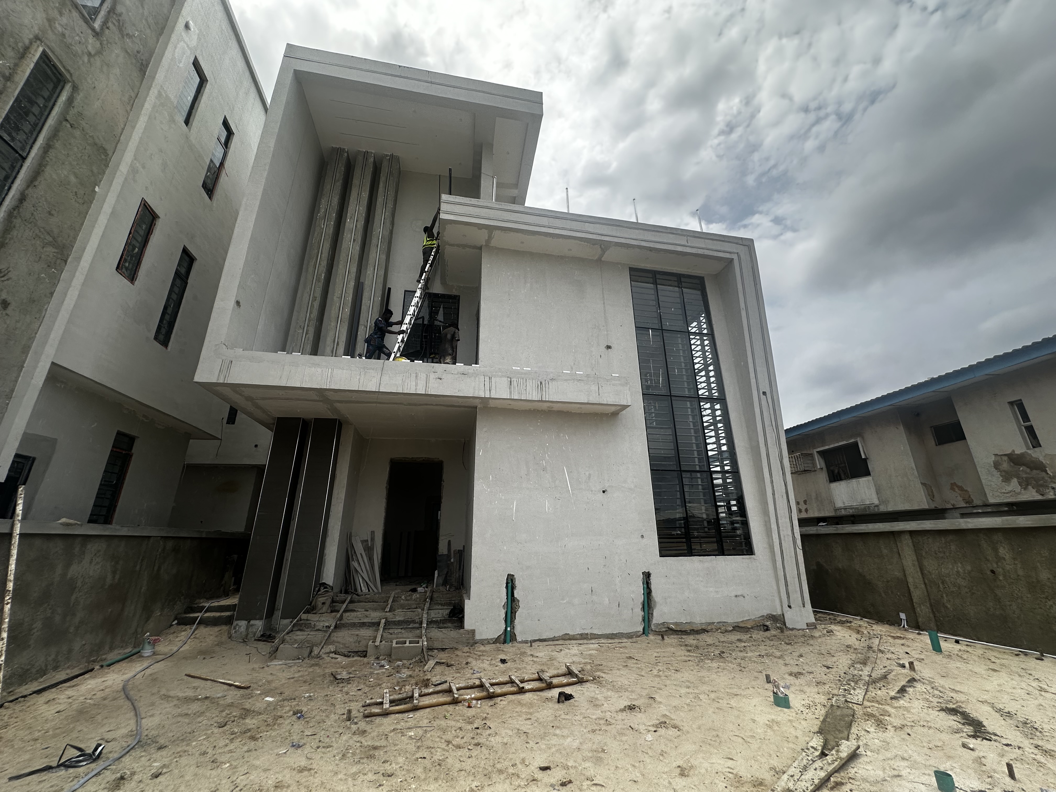 Tastefully Finished 6-Bedroom Fully Detached Duplex with Pool & CCTV, image 4 of 12